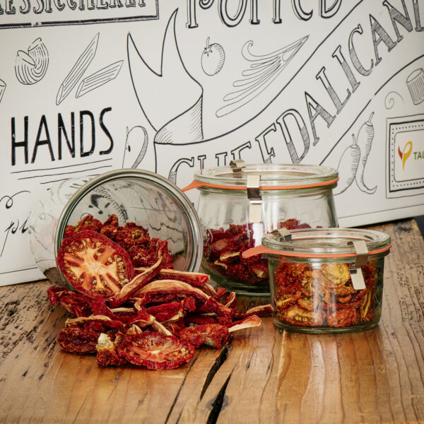 Sun-dried tomatoes in oil